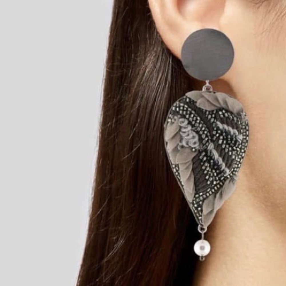 Elegant Gray Drop Earrings